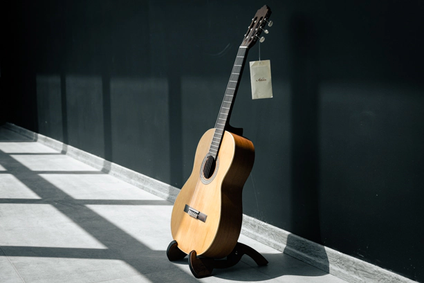 گیتار کلاسیک Altamira مدل Basico 4/4)