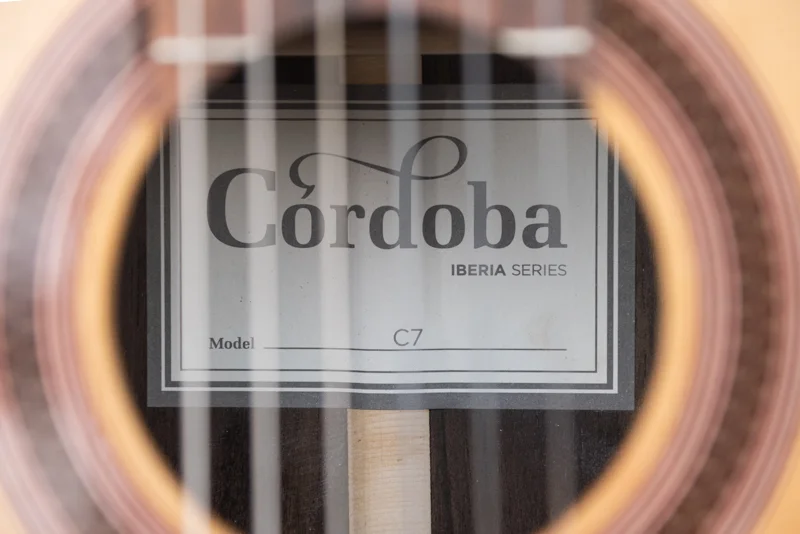 گیتار Cordoba مدل C7 CD برای چه کسانی مناسب است؟