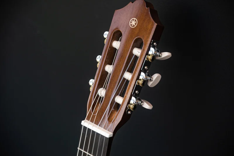 گیتار Yamaha مدل C40 برای چه کسانی مناسب است؟