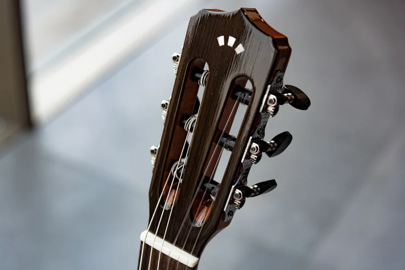 ظاهر زیبا و خاص گیتار Cordoba مدل Fusion 5