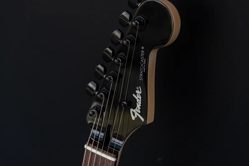 گیتار الکتریک Fender مدل Boxer Series Stratocaster HH Sherwood Green Metallic برای چه افرادی مناسب است؟