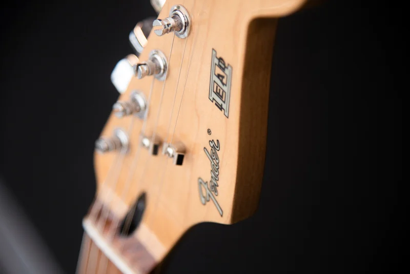گیتار الکتریک Fender مدل Player Lead III – Purple Metallic برای چه کسانی است؟