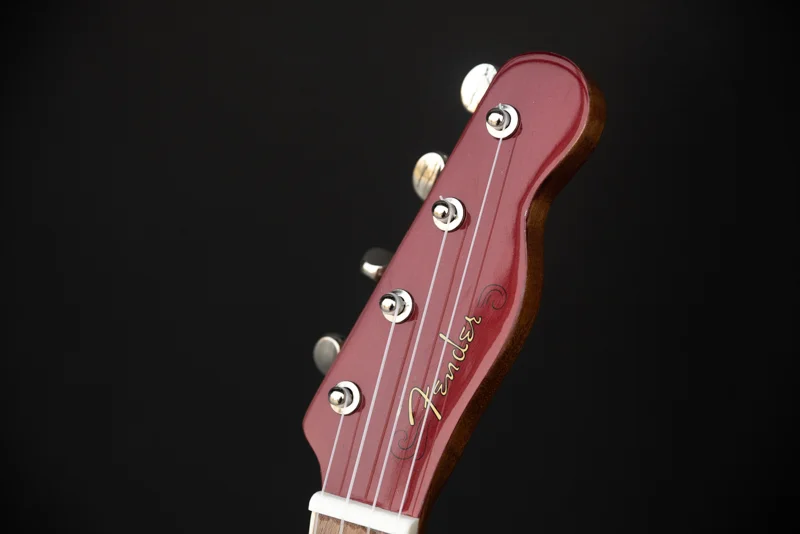 طراحی و فینیش کلاسیک یوکلله Fender مدل Zuma Classic Concert Candy Apple Red