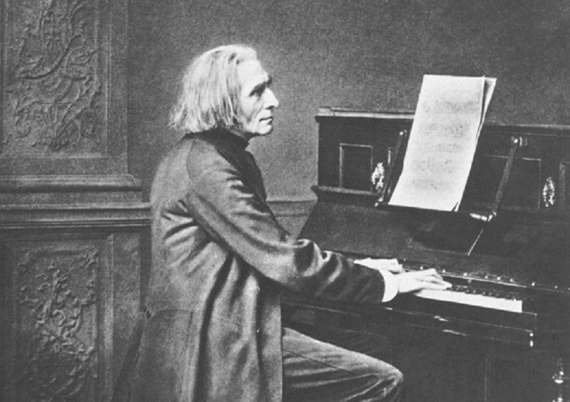 تصویر فرانتس لیست درحال نواختن پیانو - گالری پیانو باربد